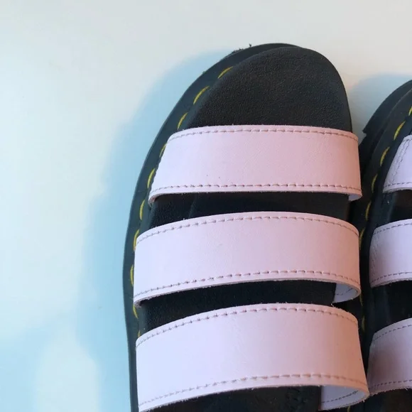 Size 6 Dr. Marten’s Blaire sandals in chalk pink - Picture 3 of 5
